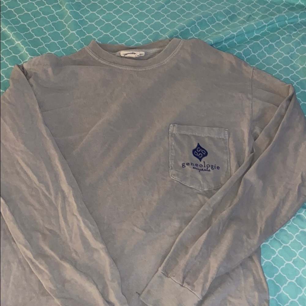 Long- sleeve Tee by Geneology Size small